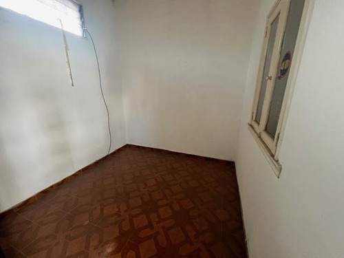 Local Casa Alquiler Ituzaingo