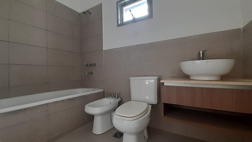 Imagen 10 de 13 de Excelente Casa 2 Dormitorios 2 Baños - Housing Villa Rivera Indarte