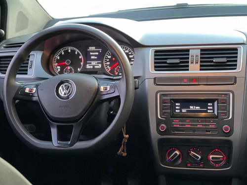 Imagen 13 de 23 de Volkswagen Suran 2019 1.6 Comfortline 101cv