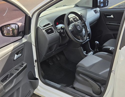 Volkswagen Spacefox 1.6 MI TREND 8V FLEX 4P MANUAL