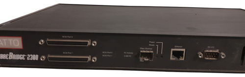 Atto Fibre Bridge 2300 Scsi Ponte Fibre Channel (c10) (Usado)