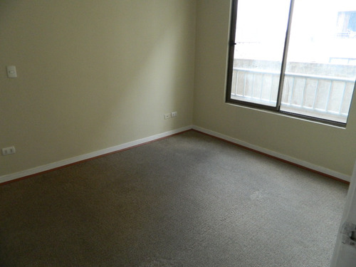 Un Dormitorio, Lindo Depto., Terraza, Comodos Espacios, Lira