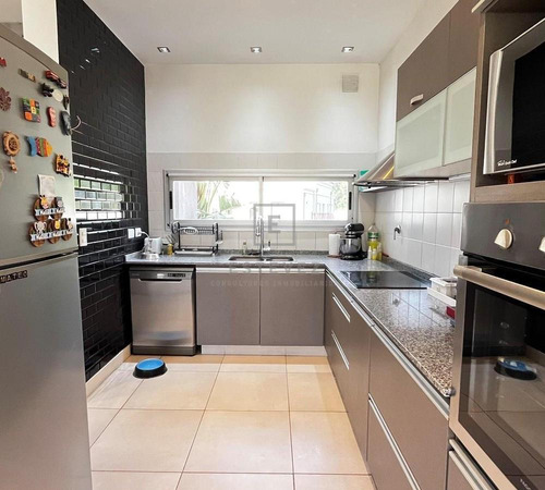 Casa En Venta, 3 Dormitorios, Pileta, Barrio Cerrado, Escobar, G.b.a. Zona Norte