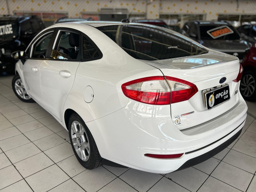 Ford Fiesta 1.6 SE SEDAN 16V FLEX 4P POWERSHIFT