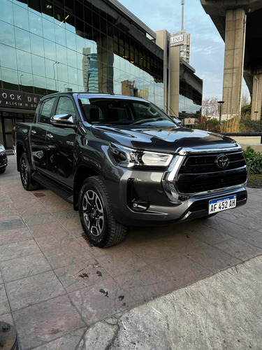 Imagen 3 de 25 de Toyota Hilux 2022 2.8 Cd Srx 177cv 4x4 At Madero Motors