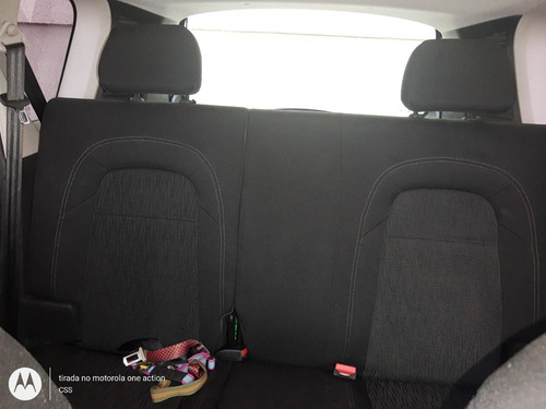 Imagem 5 de 10 de Citroen C3 Picasso 1.5 Flex