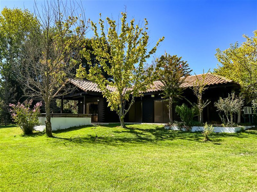 Casa En Venta De 4 Dorm. En Navidad