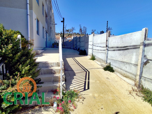 Amplio Local Comercial Nuevo 50 M2 Cond J De Valdivia Ii V.a