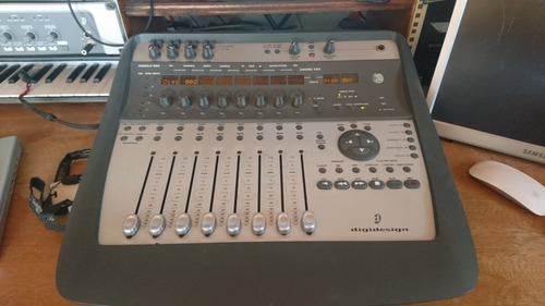Avid Digidesign Digi 002 Mixer. Pro Tools