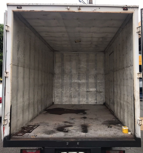 Imagem 6 de 6 de Iveco 35s14 2013