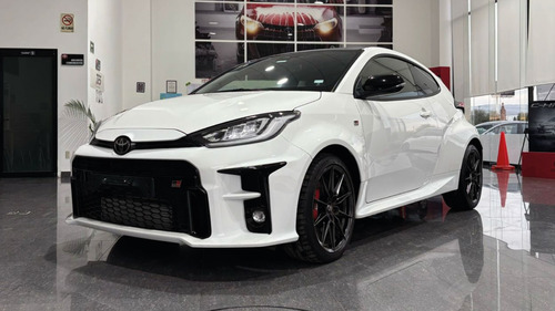 Toyota - Yaris 2023