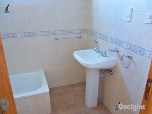 Alquiler Dúplex Con Patio Y Garaje En Villa Dominico