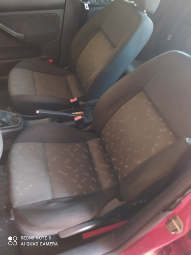 Imagem 4 de 9 de Volkswagen Golf 2003 1.6 5p