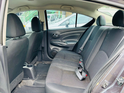 Nissan Versa 1.6 Sense Mt