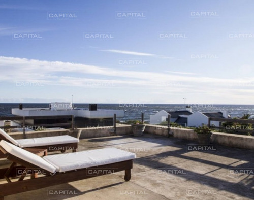Casa En Venta En Faro De Punta Del Este-ref:25875