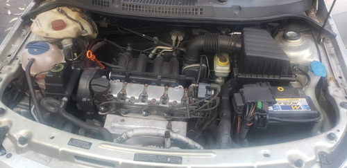 Volkswagen Gol 1.6 Vht Trend Total Flex I-motion 5p