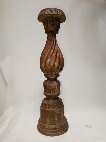 Candelabro De Madera Antiguo Tallado En Perfecto Estado 