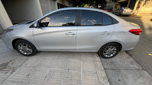 Toyota Yaris 1.5 107cv Xls Sedan