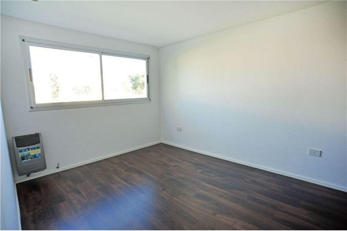 Imagen 20 de 30 de Dúplex Venta - 2 Dormitorios 2 Baños 2 Cocheras - 120 Mts2 Totales - City Bell