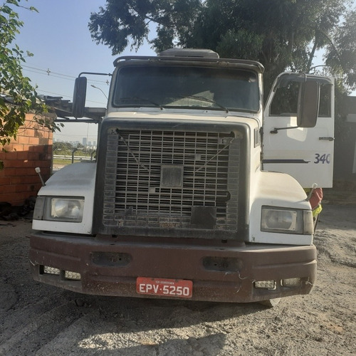 Imagem 3 de 7 de Volvo 340