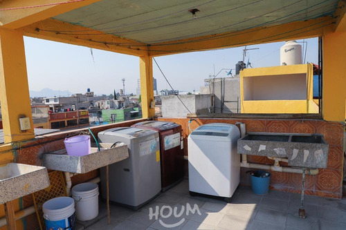 Casa En Juan Escutia, Iztapalapa Con 8 Habitaciones