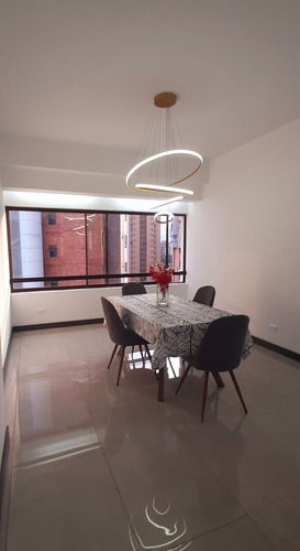 Imagen 3 de 14 de Vendo Penthouse Renovado En El Poblado