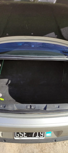 Imagen 8 de 9 de Citroen C4 Exclusive 2.0 Full Gnc Cuero Pantallas