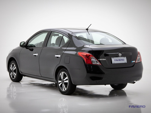 Nissan Versa 1.6 16v Sv (flex)