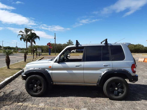 Imagem 3 de 3 de Conjunto De Alargadores De Paralamas Pajero Tr4 1998/2009