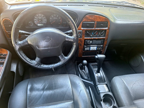 Nissan Pathfinder 3.3 Se Wide