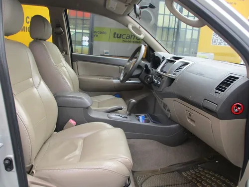 Toyota Fortuner Sr5 4x2 2700cc At Aa