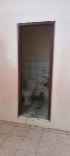 Se Alquila Amplio Departamento En El Centro De Milagro