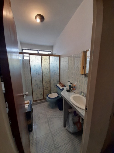 Imagen 25 de 28 de Fernando Guerrero Vende Casa Urb Trigal Sur Calle Abierta, Av Ppal Del Triga