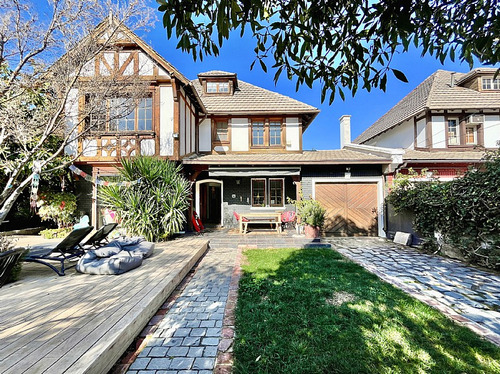 Casa Estilo Inglés Remodelada/ Pedro De Valdivia Norte