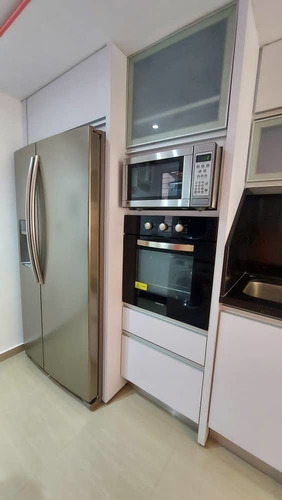 Imagen 8 de 14 de Apto En Venta Monte Mayor88mts Alexandra Ramírez 04147041922