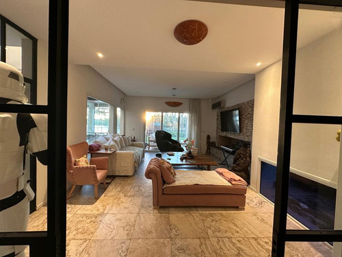 Increible Casa En San Isidro Labrador Al Agua