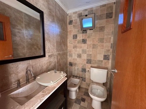 Casa En Venta 5 Dormitorios En Barrio Privado Aguadas - Funes