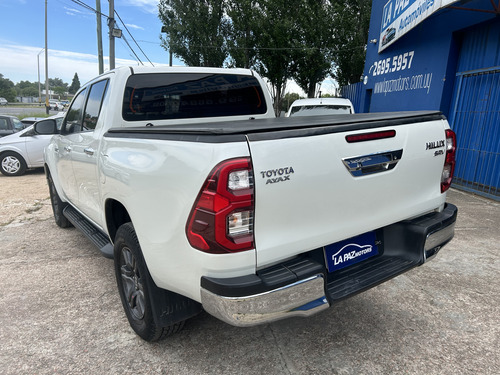 Toyota Hilux 2.8 Tdi Cd Srv 4X4 Mt
