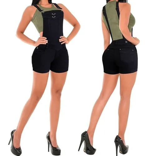 Outfit con overol short negro sale