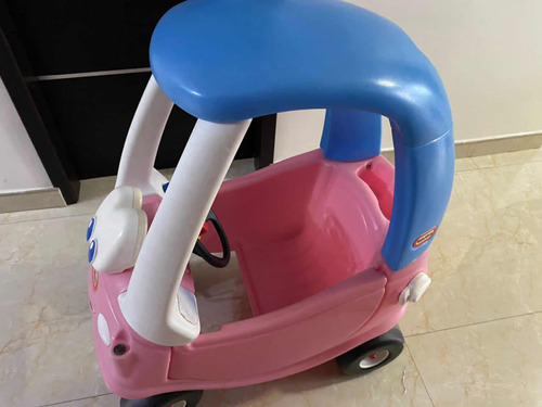 Carro Litte Tikes