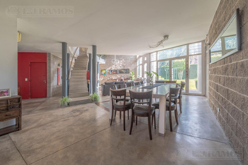 Casa Moderna En La Horqueta