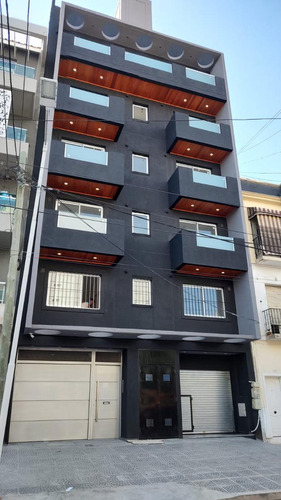 Venta De Departamentos 2 Y 3 Ambientes En Excelente Zona De Wilde.