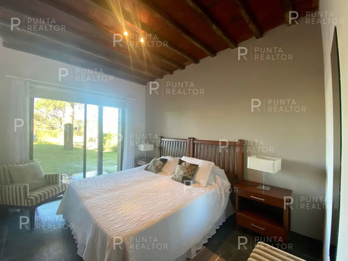 Casa En Alquiler Anual, De 4 Dormitorios, Arenas De José Ignacio, Uruguay