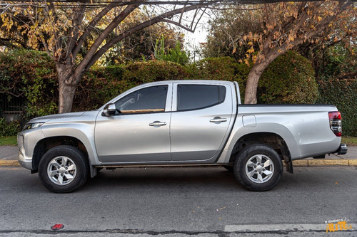 Imagen 3 de 15 de Mitsubishi L200 Diesel