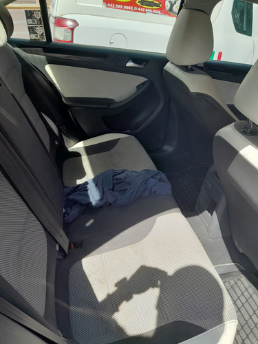 Volkswagen Jetta 2.0 Tiptronic At