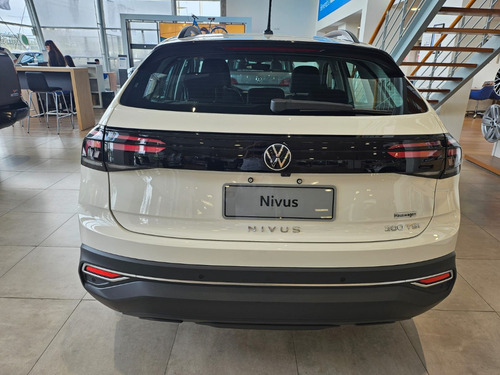Volkswagen Nivus Comfortline 200 tsi at