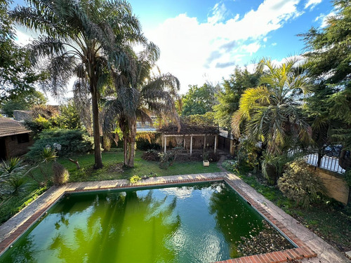 Chalet En San Miguel Ctro. Uso Profesional