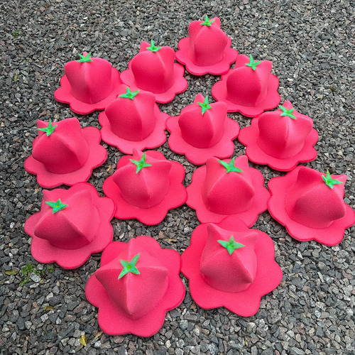 Sombrero En Goma Espuma Frutillitas Cotillon Disfraz Fiestas Rojo S Lisa