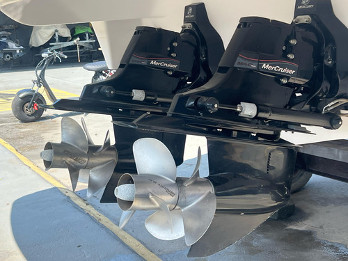 Lancha Focker 310 Modelo 2012