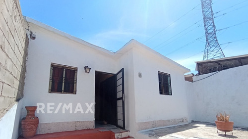 Re/max 2mil Vende Casa En La Urbanización Los Veleros, Los Millanes. Isla De Margarita, Estado Nueva Esparta 